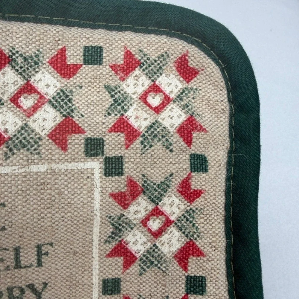 Christmas Potholders Set of 2 Holiday Baking Kitchen Decor Green Red Festive